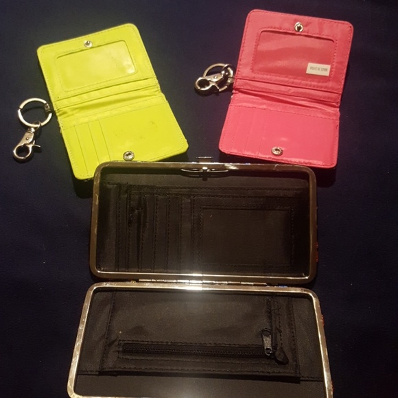 3 Different Pattern Wallets - Picture 2 of 3